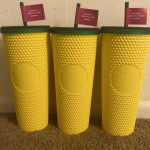 Hawaii studded Starbucks pineapple